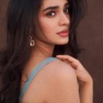 Krithi Shetty Instagram - #throwbackthursday 💙🤍 • • • Styled by @tanishqmalhotraa Wearing @rajiramniq Jewellery @ajewelsbyanmol Assited by @thestylethesaurus_ Makeup @pinkylohar Hair @kamaldeepss Photographer: @ishan.n.giri Asst: @louis_prashanth Retoucher: @enhancingmoments