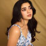 Krithi Shetty Instagram - Me and my never ending #sareelove 💙🤍 • • • Styled by @jukalker Styling team @pratimajukalker Outfit : @baisegaba with @the.yellow.dot Jewellery @mortantra @spiffypublicrelations Makeup @pinkylohar Hair @kamaldeepss Photographer @pranav.foto