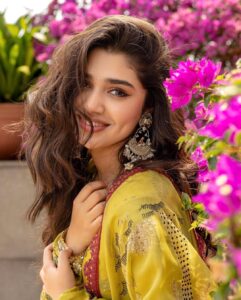 Krithi Shetty Instagram - A grateful heart is a magnet for miracles ✨ 
#keepsmiling #staypositive #loveyourself 
•
•

Styled by @tanishqmalhotraa
Wearing @archanajaju.in
Jewellery @sheetalzaveribyvithaldas
Assited by @thestylethesaurus_ 
Photographer @kiransaphotography 
M & H @pinkylohar @kamaldeepss