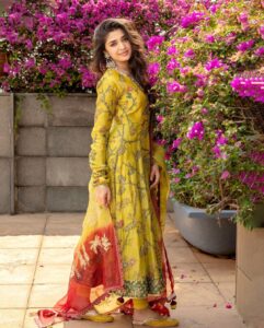 Krithi Shetty Instagram - A grateful heart is a magnet for miracles ✨ 
#keepsmiling #staypositive #loveyourself 
•
•

Styled by @tanishqmalhotraa
Wearing @archanajaju.in
Jewellery @sheetalzaveribyvithaldas
Assited by @thestylethesaurus_ 
Photographer @kiransaphotography 
M & H @pinkylohar @kamaldeepss