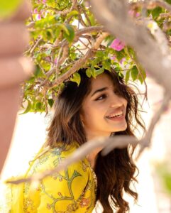 Krithi Shetty Instagram - A grateful heart is a magnet for miracles ✨ 
#keepsmiling #staypositive #loveyourself 
•
•

Styled by @tanishqmalhotraa
Wearing @archanajaju.in
Jewellery @sheetalzaveribyvithaldas
Assited by @thestylethesaurus_ 
Photographer @kiransaphotography 
M & H @pinkylohar @kamaldeepss
