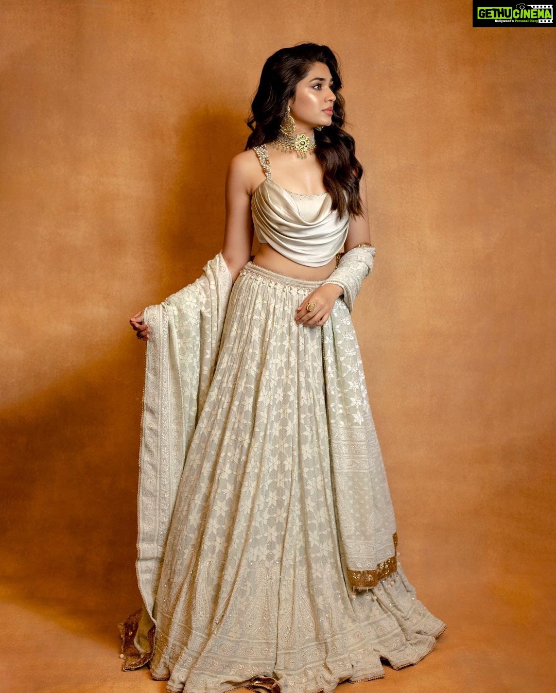 Krithi Shetty Instagram - The glow from within + some highlighter π β’ β’ Styled by @tanishqmalhotraa Wearing @taruntahiliani Photographer @kiransaphotography Earrings @goldenwindow @ascend.rohank Necklace @ajewelsbyanmol Ring by @aulerthofficial Assited by @thestylethesaurus_ M & H @pinkylohar @kamaldeepss