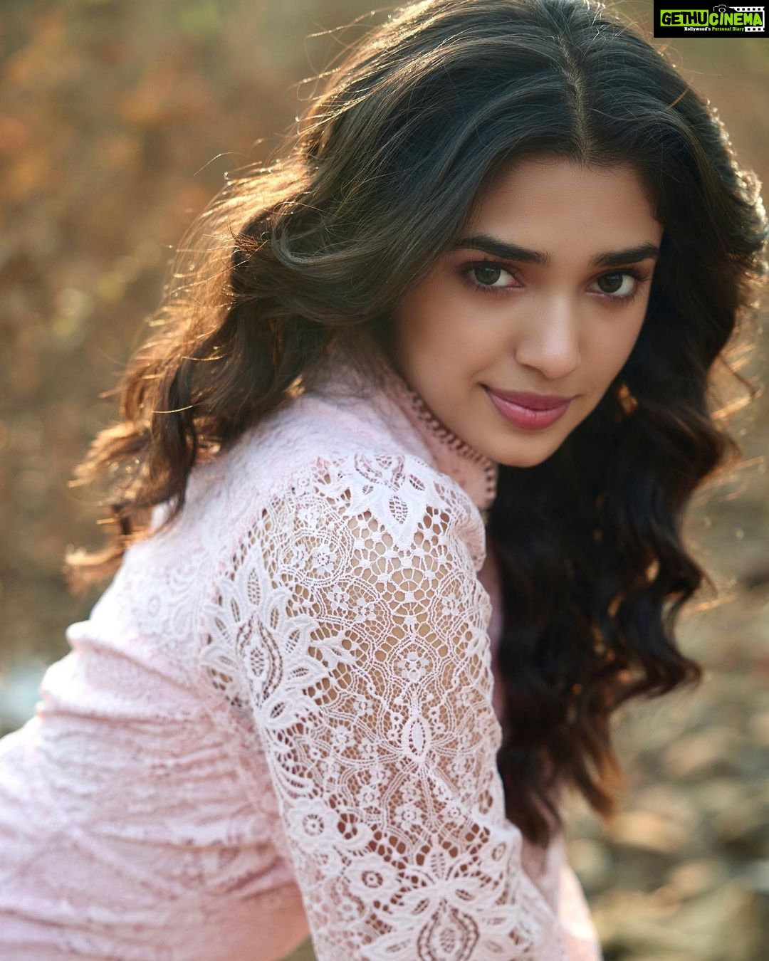 Krithi Shetty Instagram - 😉⭐️ #iloveyou #happyglow 📸 @prabal