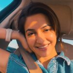 Kriti Kharbanda Instagram - The sun was being very kind. Had to pose! #carfie #sunshinegirl #alldayeveryday