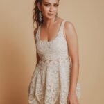 Kriti Kharbanda Instagram - Played dress up last night. It’s been a while since I worked so hard on a look. When I first came to mumbai, I did my own hair and makeup for most red carpet events. With time, as I grew, my career grew, i had lesser and lesser time to play dress up :) But I’m not complaining! Picking up the make up sponge last night, while I watched The Office, and laughed at micheal’s jokes, I felt so much joy. I was happy to be sitting in my little make up room, all by myself! Doing things for me! Things I love! And to top that, I got up from my chair, slipped into my outfit and felt like a total pataka! 😋 Hmu- yours truly :) Styling - @neharikajuneja Outfit - @riddhimabhasinofficial Shoes - @sko.store Earrings - @aquamarine_jewellery Styling intern - @hetvi_khandor Photography- @pauldavidmartinofficial #hairandmakeup #selflove #allaboutme #ootd