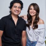 Kriti Kharbanda Instagram - A subtle & beautiful hair color is everyone’s love 🤍 I am so obsessed with my hair transformation with @lorealpro . It's their French Balayage which blends seamlessly and is super easy to maintain! 💫 Thanks to my @rohan_jagtap_ from @bespokesalon_in who helped me choose the right shade for my hair which is Classic Mocha 🤎 Visit the nearest L'Oréal Professionnel-partnered salon and get your personalized French Balayage 💕 #AD #FrenchBalayageIndia #MyFrenchBalayageIndia @lorealpro @lorealpro_education_india