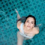 Kriti Kharbanda Instagram - Jal-pari 💎💙 . . . #waterbaby #throwbackthursday #travel