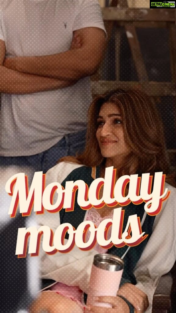 Kriti Sanon Instagram - Its a Moody Monday 👻👀💋