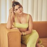 Kriti Sanon Instagram - Daydreaming in style! 🫦👀 Styled by @sukritigrover HMU @aasifahmedofficial @kavyesharmaofficial 📸 @sheldon.santos #ShehzadaPromotions