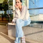 Kriti Sanon Instagram - Best Paw-sible day with my favourites! 🐶 With @Skechersindia 👟 #Skechersindia #Bobscatsanddogs #Bobs #ad #Skechersambassador