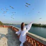 Kritika Sharma Instagram - 🕊️ #gujrat #somnath #spritual #peace #model #girl #indian #white #kritikasharma Somnath