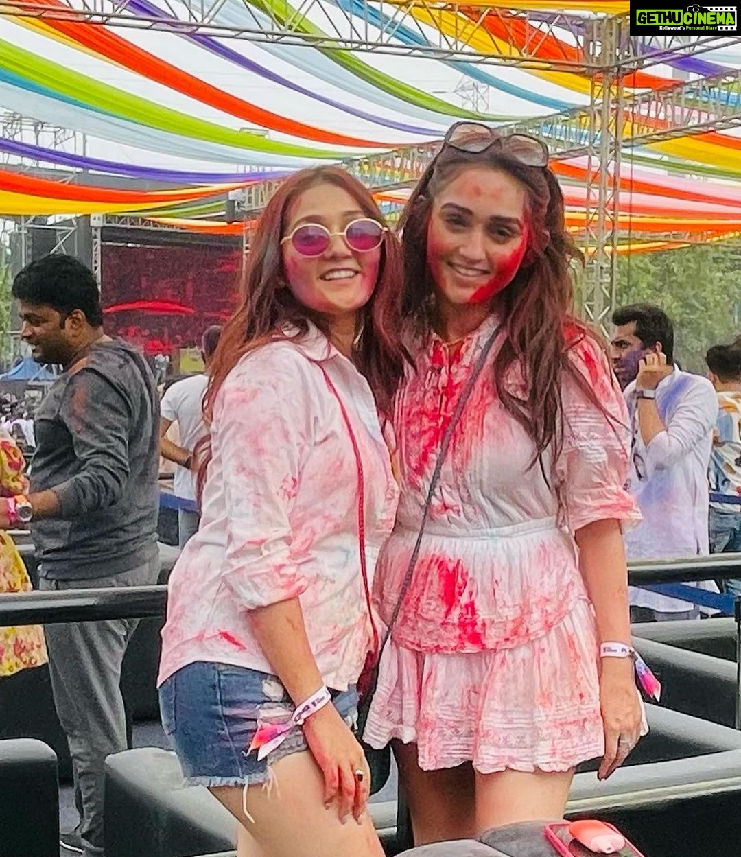 Kritika Sharma Instagram - Happy holi 2023 !