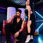 Kritika Sharma Instagram - Khaab Dekhe 🖤 Choreography @pranjaldatta_ 🎥 @mohitpanwarofficial Outfit Top @thegroomingcollection Pants @kaushikibajpai_ Earrings @kaushikibajpai_ @katrinakaif @tips @skfilmsofficial #reelsinstagram #reels #trendingreels #bollywood #race #katrinakaif #saifalikhan #bollywoodsongs #dance Mumbai, Maharashtra