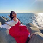 Kritika Sharma Instagram - Sukoon ✨ #somnath #shiv #sea #seaview #gujrat #ocean #betdwarka #dwarka #boatride #boat #girl #indian #india #traditionalwear #kurta Dwarka, Gujarat