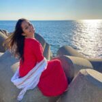 Kritika Sharma Instagram - Sukoon ✨ #somnath #shiv #sea #seaview #gujrat #ocean #betdwarka #dwarka #boatride #boat #girl #indian #india #traditionalwear #kurta Dwarka, Gujarat
