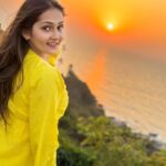 Kritika Sharma Instagram – Catching the beautiful sunsets of Goa ! 

#sunset #goa #goadiaries #goansunsets✨ #seaview #sea #ocean #vacation #sharmasisters #model
