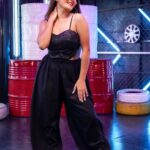 Kritika Sharma Instagram - 🖤 Which picture you like the most comment below ! Outfit Top @thegroomingcollection Pants and earrings @kaushikibajpai_ Styling by @the_neerajpandey 🎥 @mohitpanwarofficial #black #girl #model #trend #viral #explorepage✨ Mumbai, Maharashtra