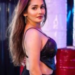 Kritika Sharma Instagram - 🖤 Which picture you like the most comment below ! Outfit Top @thegroomingcollection Pants and earrings @kaushikibajpai_ Styling by @the_neerajpandey 🎥 @mohitpanwarofficial #black #girl #model #trend #viral #explorepage✨ Mumbai, Maharashtra