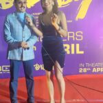Kriti verma Instagram - #RedCarpet Hosting #photodump @suniel.shetty @govinda_herono1 @mithunchakrabortyofficial @gulshangrover @bharti.laughterqueen @haarshlimbachiyaa30 . . . . . #kriti #kritiverma #haarshlimbachiyaa #bhartisingh #sunilshetty #gulshangrover #mithunchakraborty #govinda #haarshlimbachiyaa #biggboss #Roadies #MTV#BadBoy #shortdress #jaimatadi🙏 Mumbai, Maharashtra