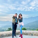 Kriti verma Instagram - Sunday vibes 🫶🏻🌈 . . . . . . . . #kriti #kritiverma #bollywood Pari Mahal Srinagar