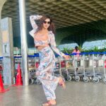 Kriti verma Instagram - Mandatory Airport clicks 🔥🔥 . . . . . . . . #kriti #kritiverma #actor #actorslife #biggboss #mtv #roadies #iifa #iifaawards #poses #selfmade #explore #foryou #foryourpage #jaimatadi🙏 Mumbai International Air Port