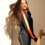 Krutika Desai Khan Instagram - Fitness Essentials 🫶🏻 Fits - @invisigo.in Shoes - @yuukijapan.co #krutikadesai #kd #fitness #fitnessgirl #fitnessmotivation #mindbodysoul #strength #bodypositivity #goals #invisigo #flashdry #yuukijapan #sportswear #activewear #peace #happiness #artist #positivevibes #spreadlove