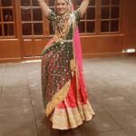 Krutika Desai Khan Instagram - 🫠♥️ #krutikadesai #kd #reels #trending #spreadlove