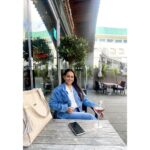 Krutika Desai Khan Instagram - Tu itra itra sa mere sanso me bikhar jaa.. main fakir teri kurbat ka tujse tu mangu re 🌻🤍 Jacket - @nonminus.clothing Jeans - @styleunion.in Shoes - @yuukijapan.co #krutikadesai #kd #unitedkingdom #birmingham #traveldiaries #explore #travel #life #luxury #leisure #lifestyle #wine #dine #lunch #ootd #church #blue #cold #weather #joy #happiness #peace #positivevibes #spreadlove ♥️ St. Martin's Church, Birmingham