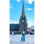 Krutika Desai Khan Instagram - Tu itra itra sa mere sanso me bikhar jaa.. main fakir teri kurbat ka tujse tu mangu re 🌻🤍 Jacket - @nonminus.clothing Jeans - @styleunion.in Shoes - @yuukijapan.co #krutikadesai #kd #unitedkingdom #birmingham #traveldiaries #explore #travel #life #luxury #leisure #lifestyle #wine #dine #lunch #ootd #church #blue #cold #weather #joy #happiness #peace #positivevibes #spreadlove ♥️ St. Martin's Church, Birmingham