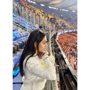 Krutika Desai Khan Instagram - What a match! @gujarat_titans @iplt20 ✨
Great performances 💙

Fits - @imbalance.in 

#KrutikaDesai #KD #TATAIPL #2023 #IPL #T20 #GujaratTitans #AavaDe #gratitude #happiness #blessed #spreadlove ❤️