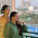 Kushboo Instagram - If there is a will, there is a way! Squeezing in few moments in between your busy schedule is never impossible. Holidaying with your loved ones is a bliss!! Missing our little one @anisundar_ who is a busy working girl now. Thank you @gtholidays.in for making this holiday beautiful.