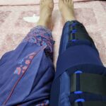 Kushboo Instagram - When a freak accident lands you up in pain & braces, disrupting your daily routine, what does one do?? Not sure about others, my journey has to continue. Stop not, till you achieve! ❤️ #coimbatore to #NewDelhi to #Hyderabad to #Dubai #kneeinjury #ligamenttear #painkillers