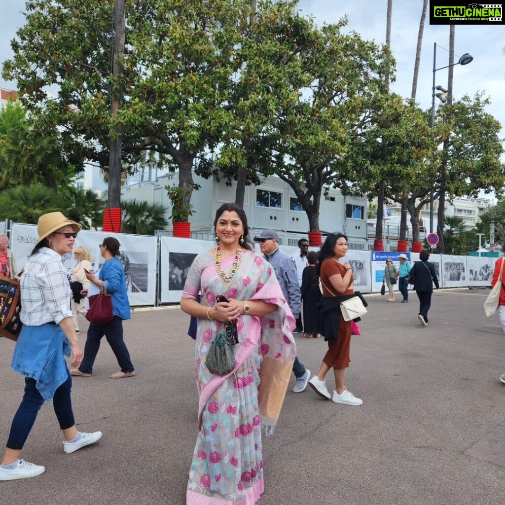 Kushboo Instagram - I carry my Indianness with pride wherever I go. When at Cannes, it has to be Indian. #cannesfilmfestival #france #sareelove #indianness❤️ Cannes, French Riviera, France