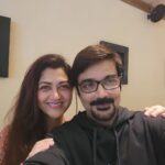 Kushboo Instagram - My dearest loveliest Bumba.. it was so awesome to see you you at #IFFIGOA2022 hope to see you sooooooon. Much love ❤️ @prosenstar