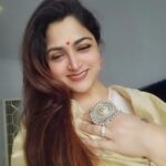 Kushboo Instagram - Which one do you like?? I believe Life should be beautiful, doesn't matter if it's in the east or the west. 💕