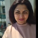 Kushboo Instagram - Meri khoobsurti ka raaz!! Getting enough vitamin D. 🤣🤣🤣🤣👌👌👌❤️❤️❤️ (keep guessing where I am) #traveldiaries #workmates #official
