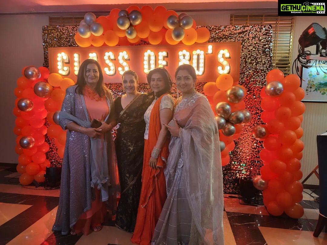 Kushboo Instagram - No words needed.. pics speak volumes ❤️❤️❤️ #80sReunion2022