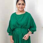 Kushboo Instagram - Red or green?? ❤️💚