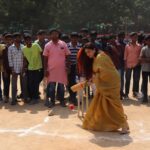 Kushboo Instagram - Cricket is not just a sport but a religion in our country. Being a major cricket buff myself also means you know a thing or two about the game n simply not just watch n give gyaan. So I toss and also get to bat. #Hyderabad #GKRCricketTournament @gkishanreddyofficial