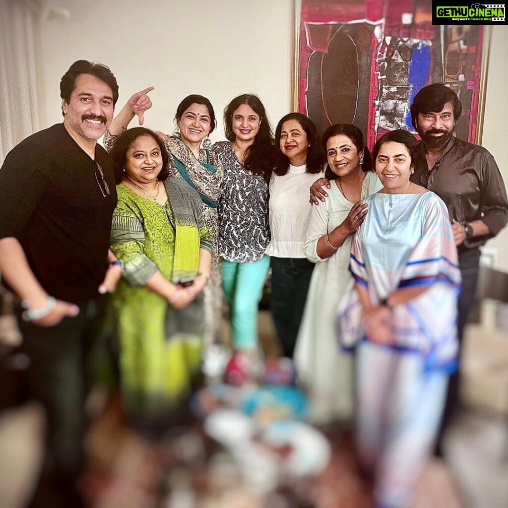 Kushboo Instagram - Quite little happy hours! With dear friends of the film fraternity . So much past stories to share among the conversations. #actorslife #friendship #collegues #kollywood #mollywood #tollywood #bollywood Chennai, India