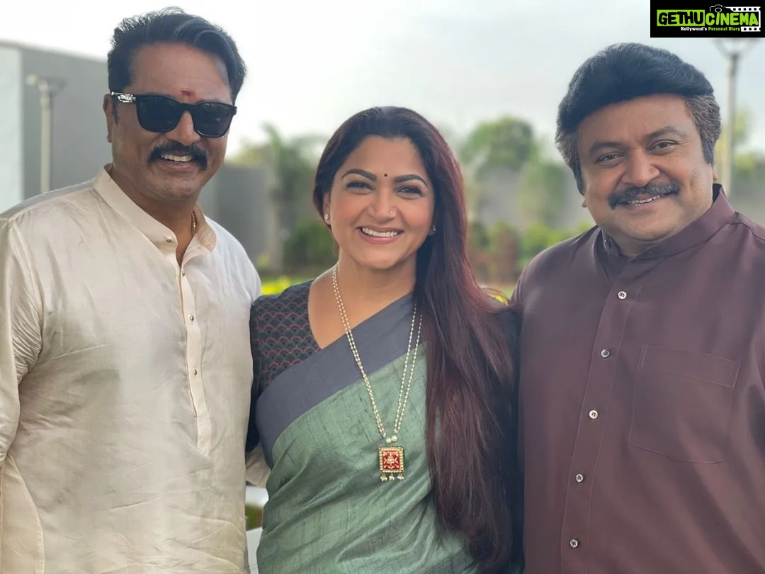 Kushboo Instagram - Never a dull moment with them around! 💞🤗🥰❤️