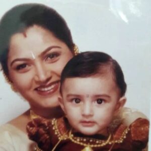 Kushboo Instagram - You came into our lives 22yrs ago and made our lives beautiful. 22yrs later, you continue to do that. All we say is, we love you Beabu. From the first time I heard you cry, till date, you have brought joy in my life. You have become my life. I love you Beabu. With you so far away, we miss you more. 

 #HappyBirthdayBeabu ❤️❤️❤️❤️❤️

With tons of love

Amma & Appa & Ani.