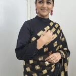 Kushboo Instagram - Can never go wrong when in black. 🖤🖤🖤🖤🖤🤎🤎🤎🤎🤎