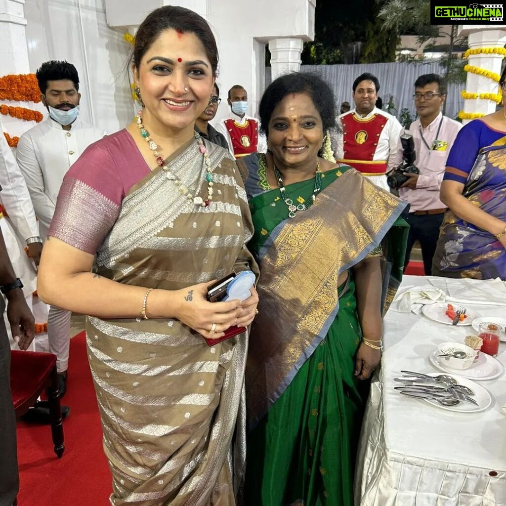 Kushboo Instagram - Had the honor of being invited by Her Excellency Governor of Telangana, Smt #TamilisaiSoundarajan at Raj Bhavan, Hyderabad, to celebrate womanhood on #internationalwomensday . Mam, your words were so inspiring. And no one can match your hospitality and warmth. 🙏🙏