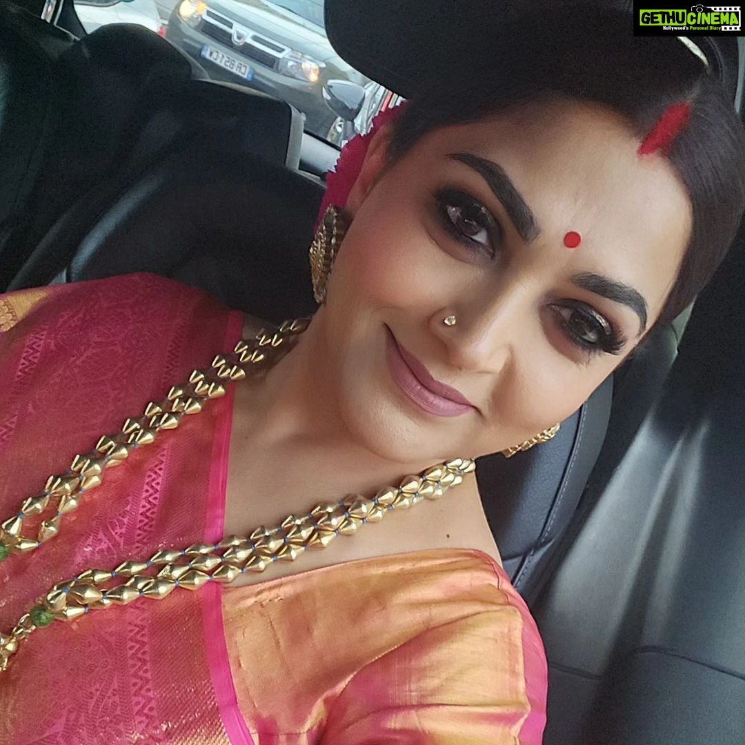 Kushboo Instagram - Everyone who appreciated my look and saree at the Cannes red carpet wanted a closer look. So here it is, just for you. ❤️🙏 Make up and hair by @lagsa_prassanna Paris, France.