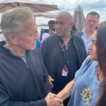 Kushboo Instagram - When you are in a serious discussion with The Man himself. So humble, down to earth and a simple man. #MichaelDouglas #IndiaAtCannes #Cannes2023 Cannes, French Riviera, France
