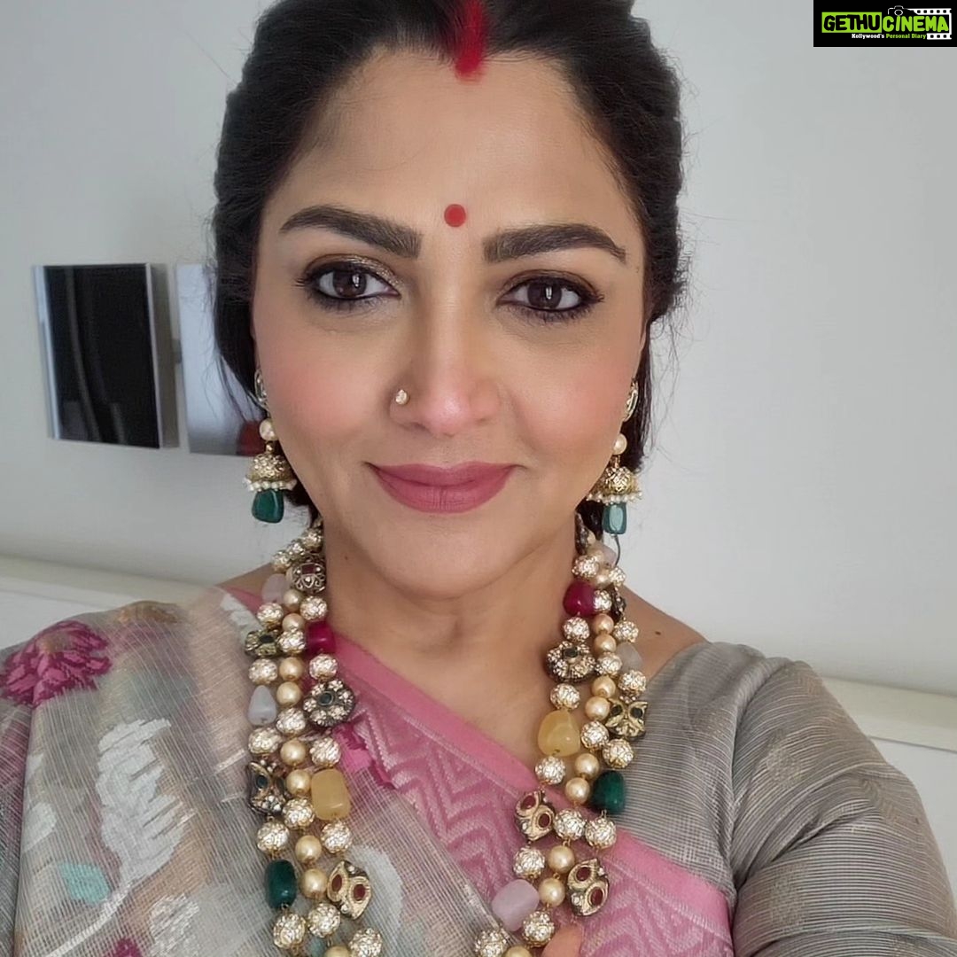 Kushboo Instagram - I carry my Indianness with pride wherever I go. When at Cannes, it has to be Indian. #cannesfilmfestival #france #sareelove #indianness❤️ Cannes, French Riviera, France