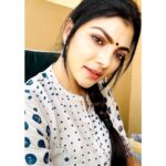 Lahari Shari Instagram - I feel good with what I wake up doing and about my lifestyle. 🌻🌻🌻 #goodmorning #goodvibes #feelinggood #happyalways #positivethinker #lovemyself #happyvibes Hyderabad