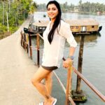 Lahari Shari Instagram - I don't need a river to be lazy 🤍🌻 #happylife #happyvibes #lovenature #livecreatively #smilealways #positivity #mindset #motivation Kerala - Kochi
