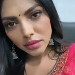 Lahari Shari Instagram - Jhumking with my jhumkas ❤️ #reels #reelsinstagram #trendingreels #trending #reelsindia Hyderabad